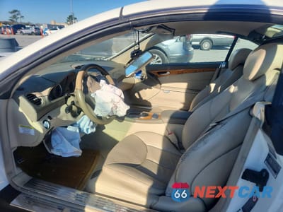 Zdjęcie 7 z 13 samochodu: 2007 MERCEDES-BENZ SL 550 VIN:WDBSK71F37F123215 - miniatura