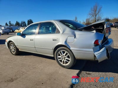 Drugie zdjęcie samochodu z przodu: 2000 TOYOTA CAMRY VIN:4T1BF28K0YU092767 - miniatura