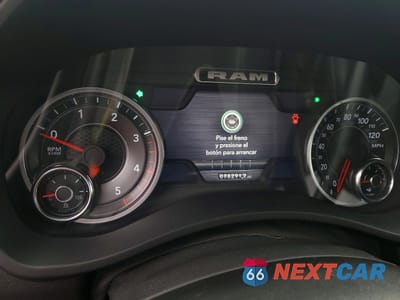 Zdjęcie 8 z 11 samochodu: 2024 RAM 3500 LARAMIE VIN:3C63RRJL6RG206486 - miniatura