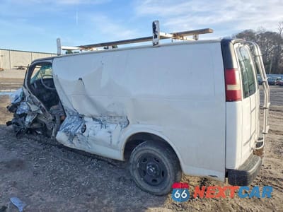 Drugie zdjęcie samochodu z przodu: 2004 CHEVROLET EXPRESS G3500 VIN:1GCHG35U441148356 - miniatura