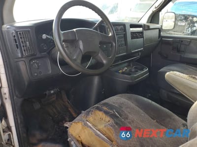 Zdjęcie 8 z 14 samochodu: 2007 CHEVROLET EXPRESS G1500 UTILITY / SERVICE VAN VIN:1GCFG15X371149301 - miniatura