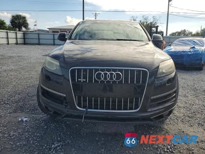 Piąte zdjęcie samochodu w środku: 2015 AUDI Q7 PREMIUM PLUS VIN:WA1LGAFE4FD017803 - miniatura