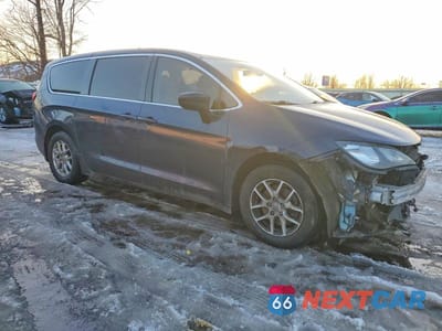 Czwarte zdjęcie samochodu z boku: 2018 CHRYSLER PACIFICA TOURING VIN:2C4RC1DG8JR253747 - miniatura