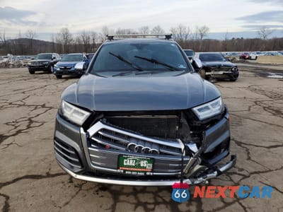 Piąte zdjęcie samochodu w środku: 2018 AUDI SQ5 PREMIUM PLUS VIN:WA1A4AFY3J2066263 - miniatura