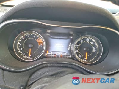 Zdjęcie 9 z 13 samochodu: 2021 JEEP CHEROKEE LIMITED VIN:1C4PJMDXXMD118548 - miniatura