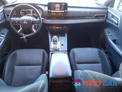 Zdjęcie 8 z 11 samochodu: 2023 MITSUBISHI OUTLANDER ES VIN:JA4J4TA83PZ010438 - miniatura