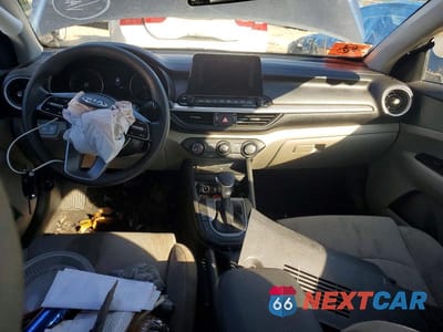 Zdjęcie 8 z 11 samochodu: 2020 KIA FORTE LXS VIN:3KPF24AD2LE224766 - miniatura