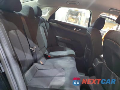 Zdjęcie 10 z 13 samochodu: 2021 KIA K5 LXS VIN:5XXG14J25MG041988 - miniatura