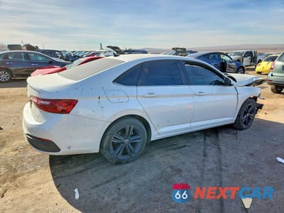 Trzecie zdjęcie samochodu z tyłu: 2024 VOLKSWAGEN JETTA SE VIN:3VWEM7BU5RM001235 - miniatura