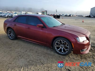 Czwarte zdjęcie samochodu z boku: 2018 CHRYSLER 300 300S VIN:2C3CCABG6JH296180 - miniatura