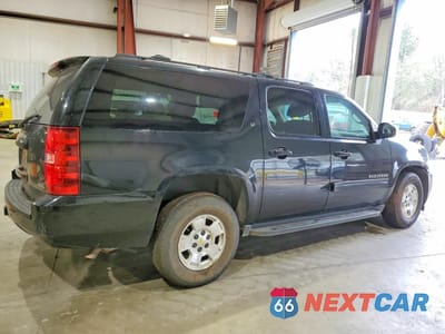 Trzecie zdjęcie samochodu z tyłu: 2011 CHEVROLET SUBURBAN C1500 LT VIN:1GNSCJE05BR181780 - miniatura