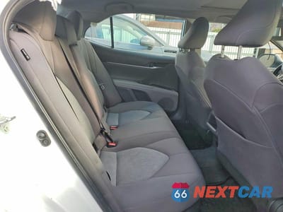Zdjęcie 10 z 13 samochodu: 2022 TOYOTA CAMRY HYBRID LE VIN:4T1H31AK9NU582885 - miniatura