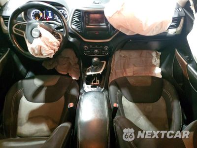 Zdjęcie 8 z 12 samochodu: 2017 JEEP CHEROKEE SPORT VIN:1C4PJLAB3HW616894 - miniatura