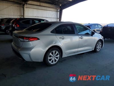 Trzecie zdjęcie samochodu z tyłu: 2021 TOYOTA COROLLA LE VIN:5YFEPMAE3MP191878 - miniatura