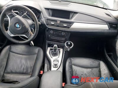 Zdjęcie 8 z 11 samochodu: 2014 BMW X1 XDRIVE28I VIN:WBAVL1C54EVR92757 - miniatura