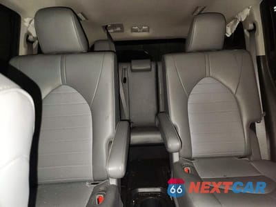 Zdjęcie 10 z 14 samochodu: 2022 TOYOTA HIGHLANDER XLE VIN:5TDGZRBH0NS193301 - miniatura