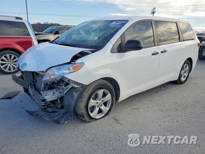 2015 TOYOTA SIENNA 5TDZK3DC7FS617263 - główne zdjęcie licytacji z USA - miniatura
