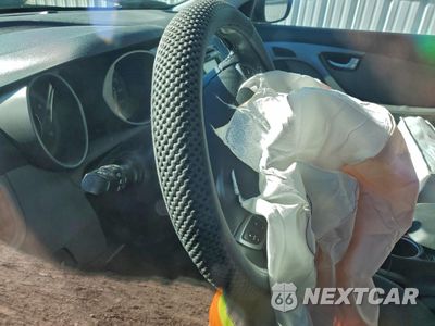 Zdjęcie 9 z 12 samochodu: 2015 HYUNDAI ELANTRA SE VIN:KMHDH4AE1FU391345 - miniatura