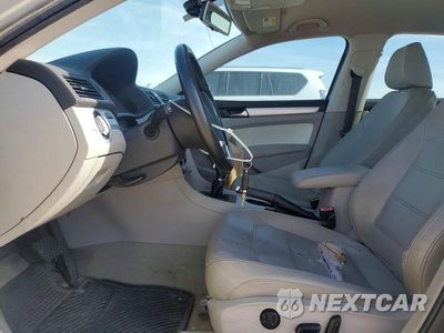 Zdjęcie 10 z 21 samochodu: 2013 VOLKSWAGEN PASSAT VIN:1VWBH7A32DC117101 - miniatura