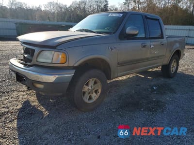 2002 FORD F150 SUPERCREW 1FTRW08L72KA98164 - główne zdjęcie licytacji z USA - miniatura