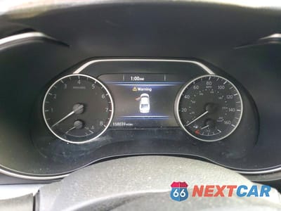 Zdjęcie 9 z 12 samochodu: 2017 NISSAN MAXIMA 3.5 S VIN:1N4AA6AP0HC399492 - miniatura