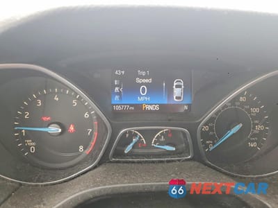 Zdjęcie 9 z 13 samochodu: 2017 FORD FOCUS SEL VIN:1FADP3H26HL249004 - miniatura