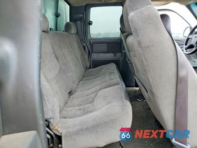 Zdjęcie 10 z 13 samochodu: 2005 GMC NEW SIERRA K1500 VIN:1GTEK19B85Z191583 - miniatura