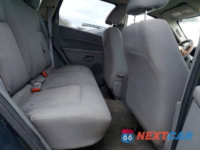 Zdjęcie 11 z 13 samochodu: 2007 JEEP GRAND CHEROKEE LAREDO VIN:1J8GR48KX7C554939 - miniatura
