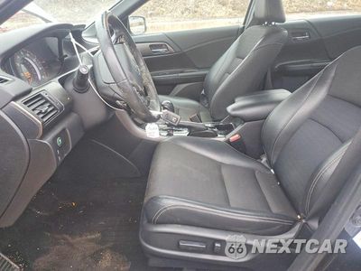 Zdjęcie 7 z 11 samochodu: 2016 HONDA ACCORD SPORT VIN:1HGCR2F65GA808943 - miniatura