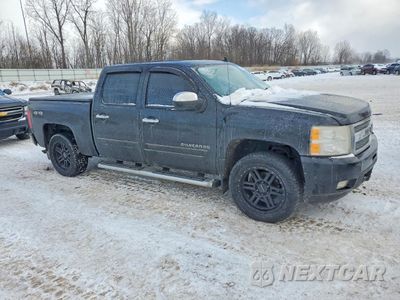 Czwarte zdjęcie samochodu z boku: 2011 CHEVROLET SILVERADO K1500 LTZ VIN:3GCPKTE35BG195069 - miniatura