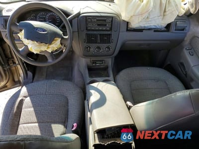 Zdjęcie 8 z 12 samochodu: 2002 FORD EXPLORER XLS VIN:1FMZU62E12UC77500 - miniatura