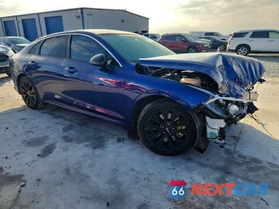 Czwarte zdjęcie samochodu z boku: 2025 KIA K5 GT VIN:KNAG44J83S5298318 - miniatura