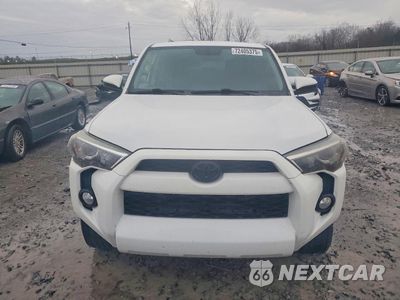 Piąte zdjęcie samochodu w środku: 2016 TOYOTA 4RUNNER SR5 VIN:JTEZU5JR5G5132136 - miniatura