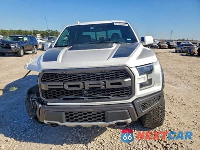 Piąte zdjęcie samochodu w środku: 2019 FORD F150 RAPTOR VIN:1FTFW1RG9KFD17791 - miniatura
