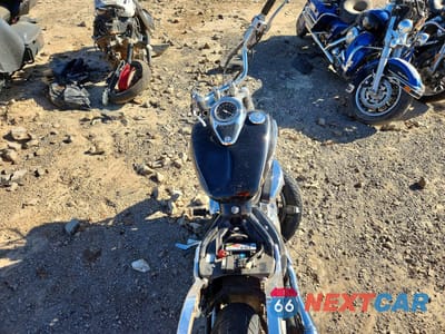 Zdjęcie 6 z 10 samochodu: 2003 SUZUKI VL800 VIN:JS1VS54A032106483 - miniatura