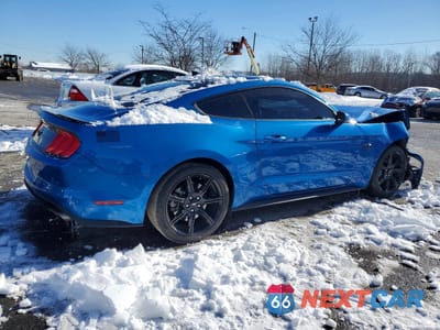 Trzecie zdjęcie samochodu z tyłu: 2020 FORD MUSTANG GT VIN:1FA6P8CF0L5158193 - miniatura
