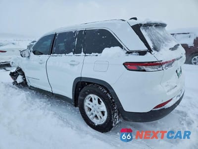 Drugie zdjęcie samochodu z przodu: 2022 JEEP GRAND CHEROKEE LAREDO VIN:1C4RJHAG8N8590889 - miniatura