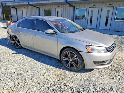 Czwarte zdjęcie samochodu z boku: 2014 VOLKSWAGEN PASSAT SE VIN:1VWBS7A38EC060292 - miniatura