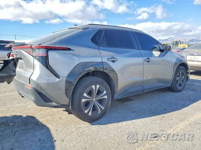 Trzecie zdjęcie samochodu z tyłu: 2024 TOYOTA BZ4X XLE VIN:JTMABACA0RA074566 - miniatura