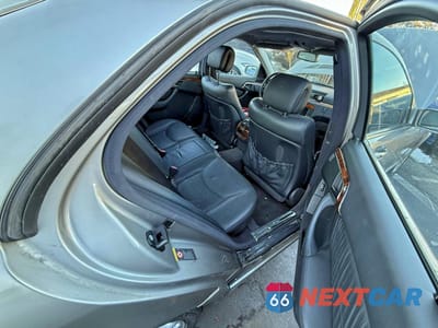 Zdjęcie 6 z 11 samochodu: 2003 MERCEDES-BENZ S 500 VIN:WDBNG75J23A339545 - miniatura