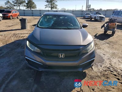 Piąte zdjęcie samochodu w środku: 2019 HONDA CIVIC LX VIN:19XFC2F61KE048173 - miniatura