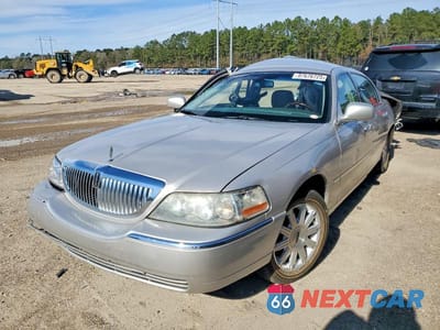 2011 LINCOLN TOWN CAR SIGNATURE LIMITED 2LNBL8CV9BX750891 - główne zdjęcie licytacji z USA - miniatura
