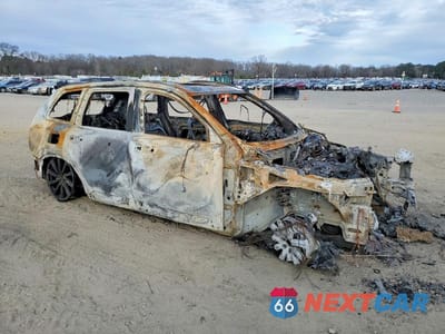 Czwarte zdjęcie samochodu z boku: 2016 VOLVO XC90 T6 VIN:YV4A22PL6G1079640 - miniatura