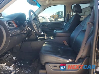 Zdjęcie 7 z 11 samochodu: 2013 GMC YUKON XL K1500 SLT VIN:1GKS2KE71DR288668 - miniatura