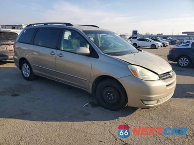 Czwarte zdjęcie samochodu z boku: 2004 TOYOTA SIENNA XLE VIN:5TDZA22C74S213120 - miniatura