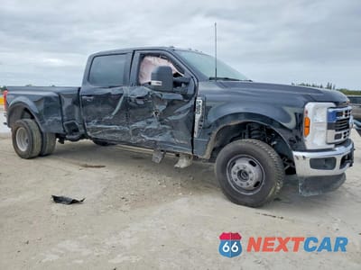 Czwarte zdjęcie samochodu z boku: 2025 FORD F350 SUPER DUTY VIN:1FT8W3DT6SEC73750 - miniatura