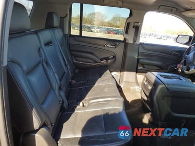Zdjęcie 11 z 13 samochodu: 2017 CHEVROLET SUBURBAN C1500 LS VIN:1GNSCGKC0HR343339 - miniatura