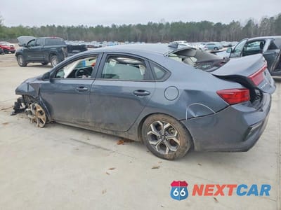 Drugie zdjęcie samochodu z przodu: 2020 KIA FORTE LXS VIN:3KPF24AD2LE224766 - miniatura