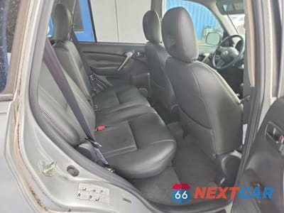 Zdjęcie 11 z 13 samochodu: 2005 TOYOTA RAV4 VIN:JTEGD20V050052631 - miniatura