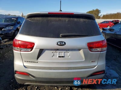 Zdjęcie 6 z 12 samochodu: 2018 KIA SORENTO LX VIN:5XYPG4A36JG425549 - miniatura